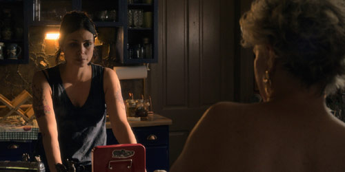 Morena Baccarin im Phillip Noyce Actionthriller