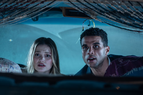 Olivia Holt und Mason Gooding in "Heart Eyes"