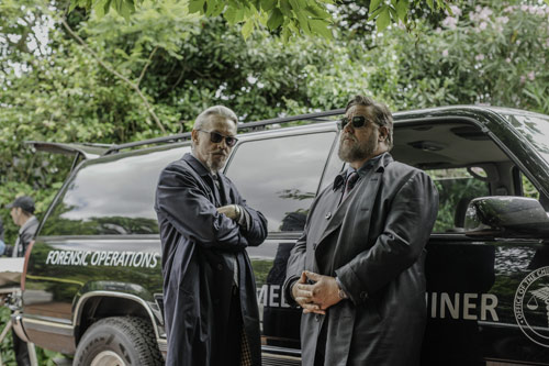 Russell Crowe und Tommy Flanagan in "Sleeping Dogs".