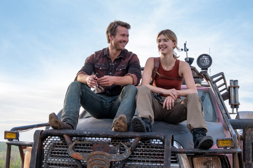 Glen Powell und Daisy Edgar-Jones in Twisters Glen Powell und Daisy Edgar-Jones in Twisters